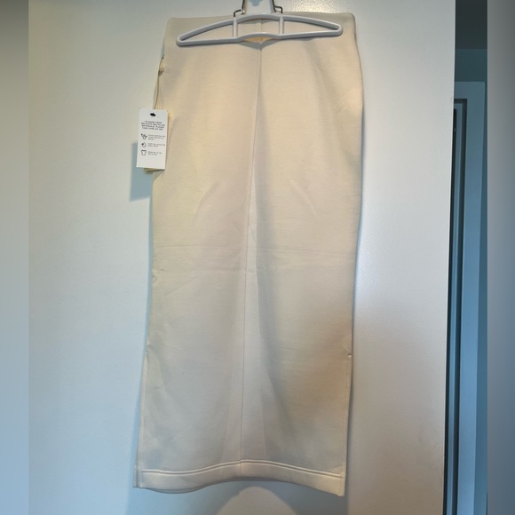 LEZÉ the label Isla Midi Skirt - Picture 6 of 7